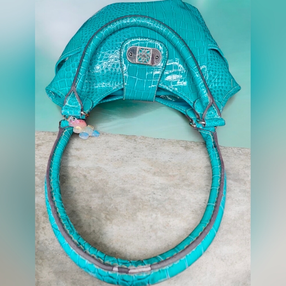 Turquoise Crocodile-Embossed Women’s Hobo Bag With Bear Charm & Flower Hair Clip - Picture 12 of 15